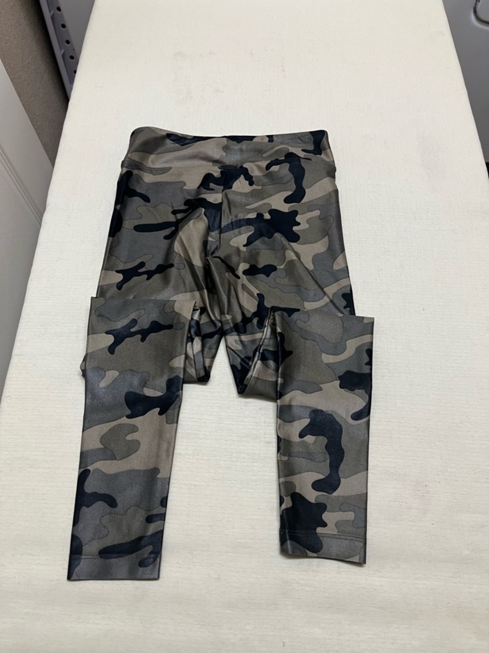 Koral S camo Lustrous Infinity High Rise Legging - Picture 7 of 14
